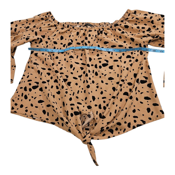 Shein Large Animal Print Short Sleeve Shirt - Picture 5 of 7